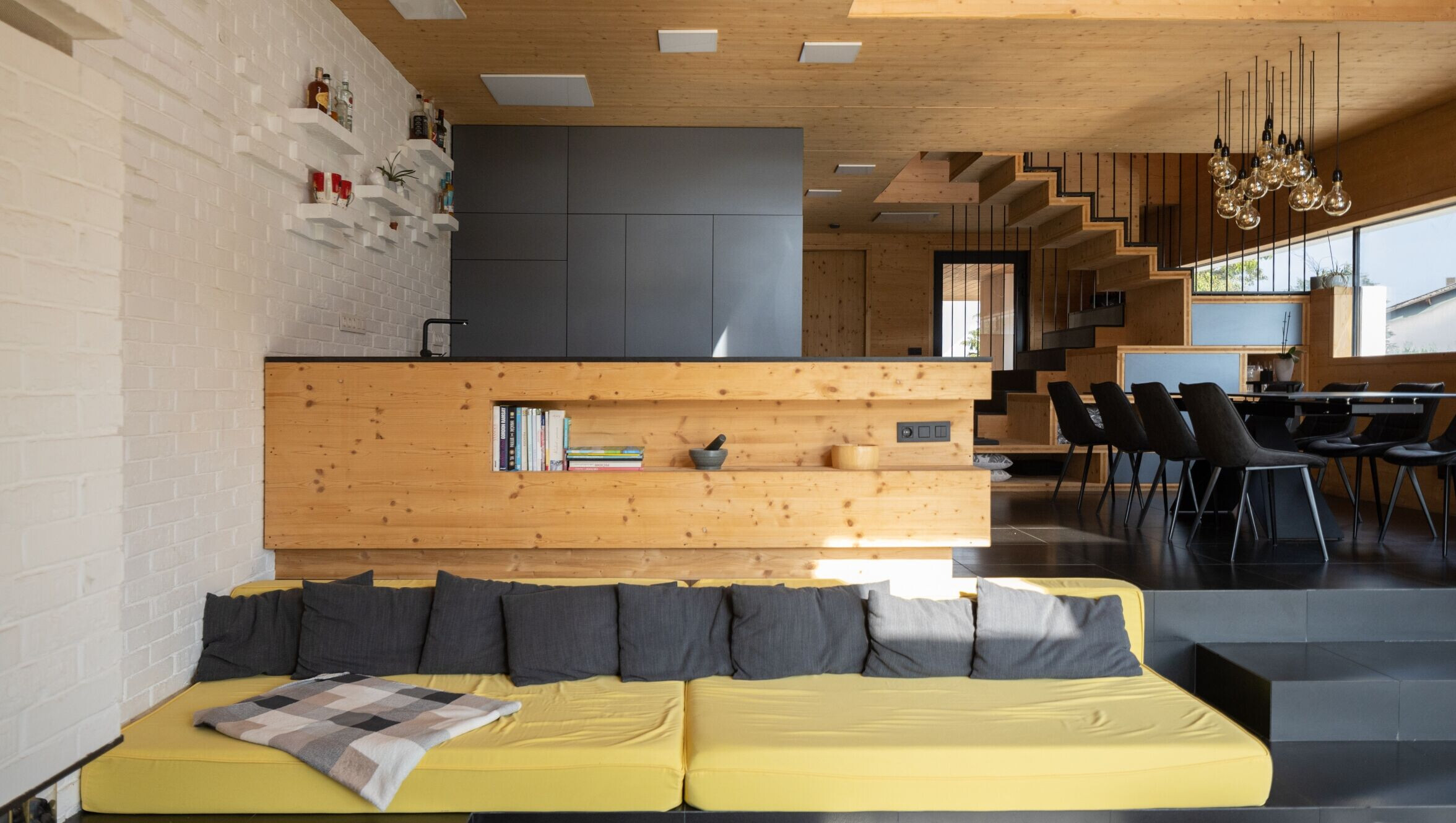 photo_credit Andrea &Scaron;kvareninov&aacute;