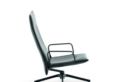 Pilot Chair 