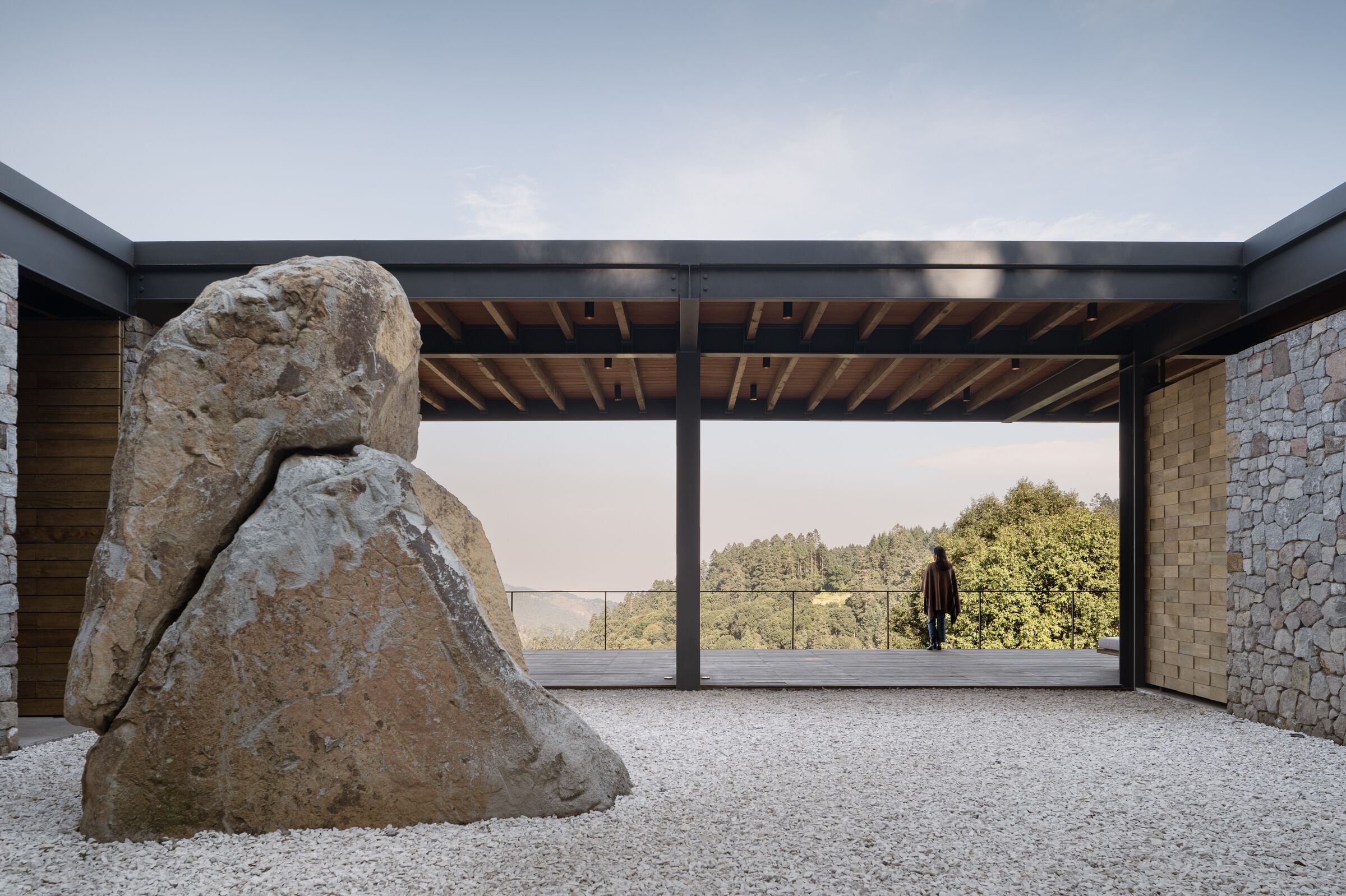 photo_credit Cesar Belio