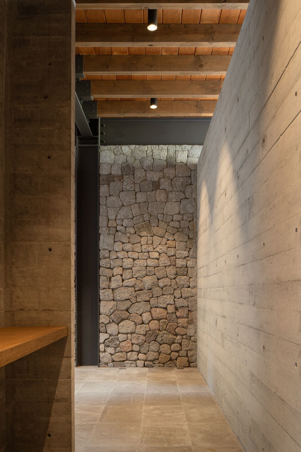 photo_credit Cesar Belio